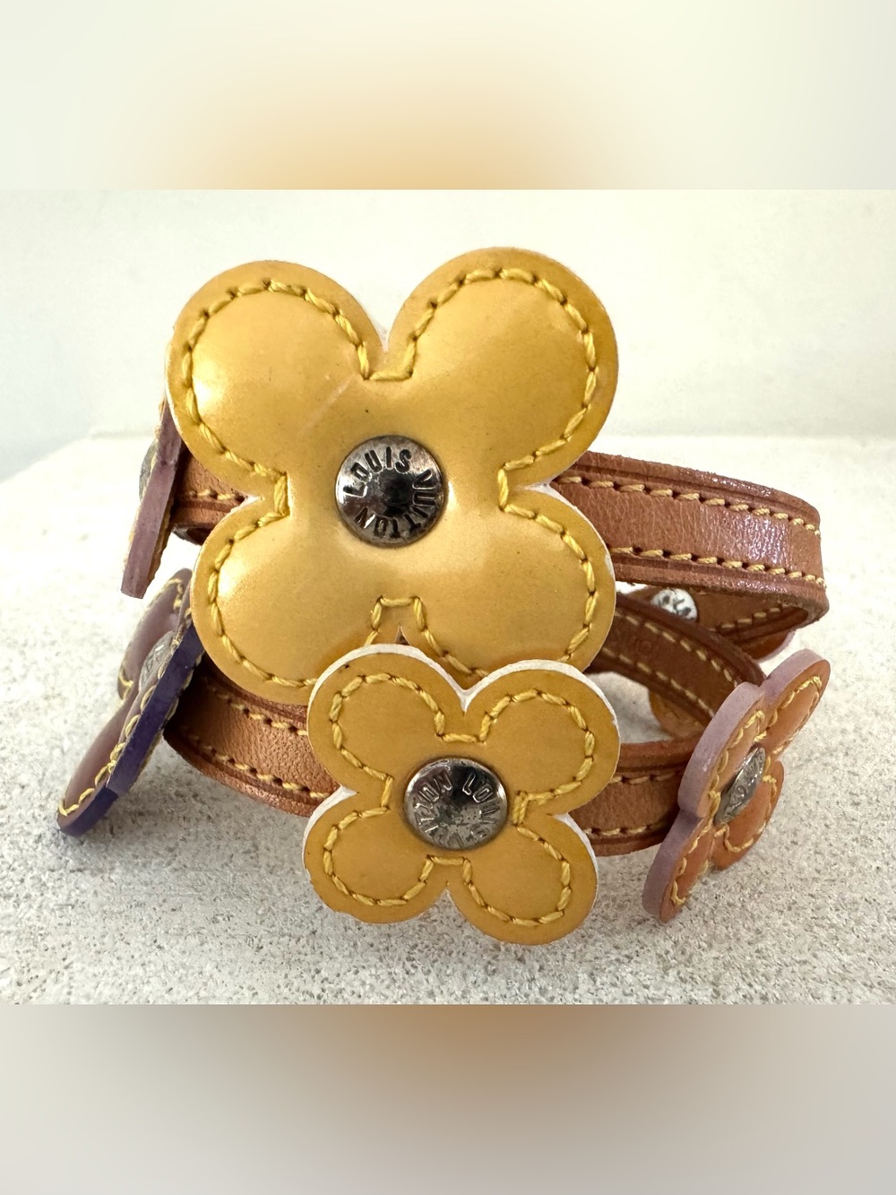 LOUIS VUITTON Vernis Flower Double Wrap Bracelet Choker Necklace - Picture 6 of 11